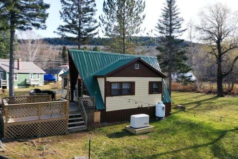 15 Ridge Road Rockwood T1 R1 Nbkp ME 04478