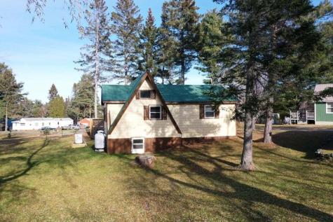 15 Ridge Road Rockwood T1 R1 Nbkp ME 04478