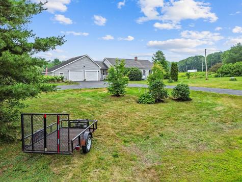 987 Gardiner Road Dresden ME 04342