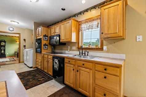 987 Gardiner Road Dresden ME 04342