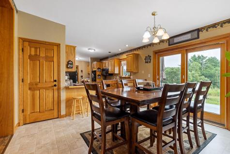 987 Gardiner Road Dresden ME 04342