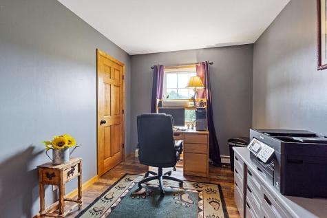 987 Gardiner Road Dresden ME 04342