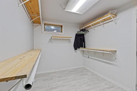 987 Gardiner Road Dresden ME 04342