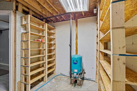 987 Gardiner Road Dresden ME 04342