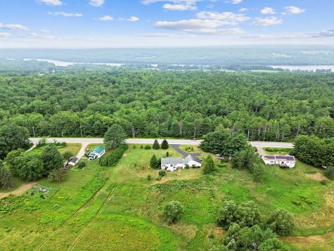 987 Gardiner Road Dresden ME 04342
