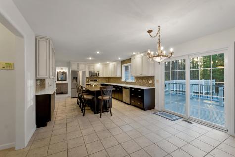 34 Stowecroft Drive Hampton NH 03842