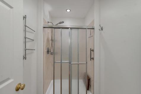 34 Stowecroft Drive Hampton NH 03842