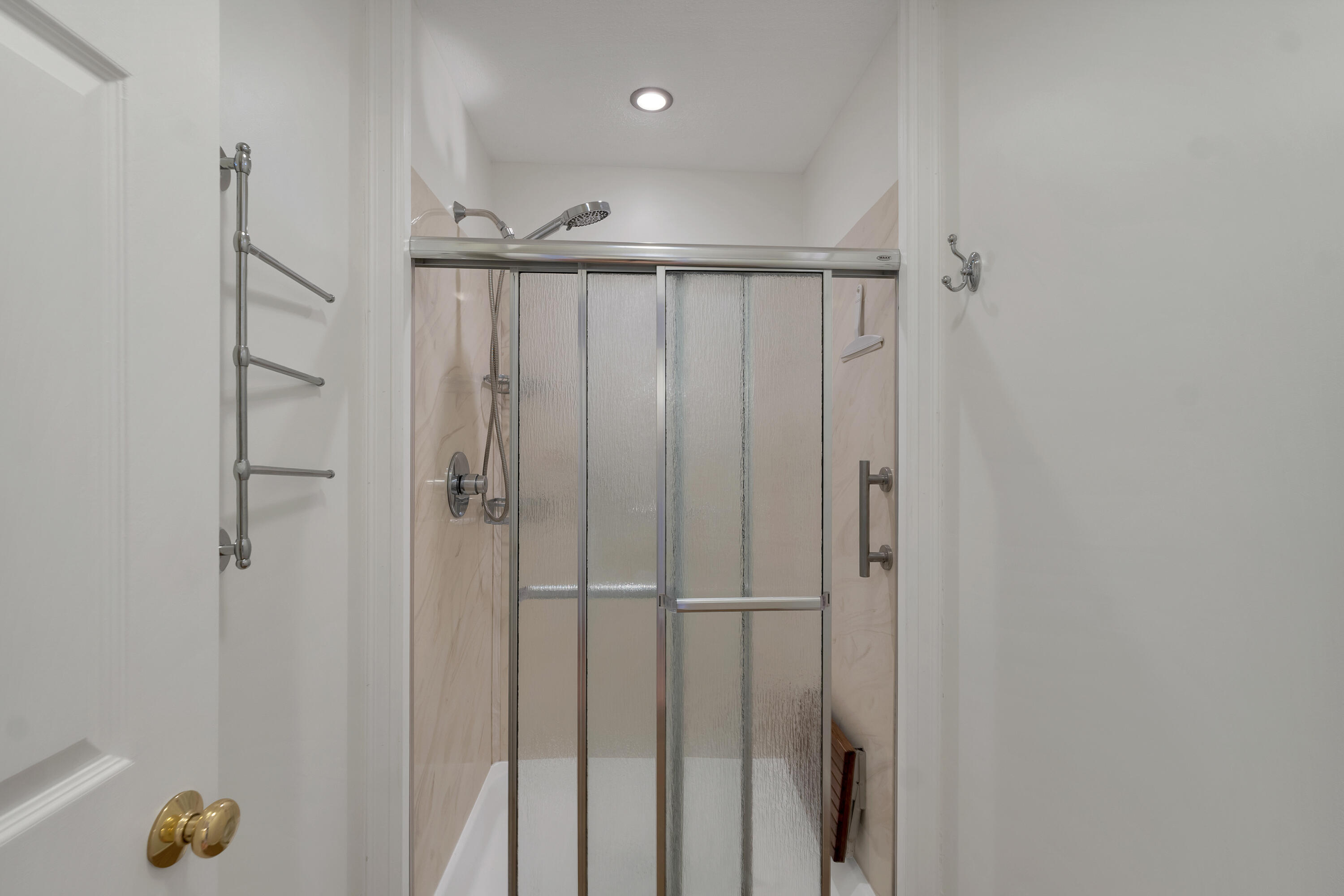34 Stowecroft Drive Hampton NH 03842