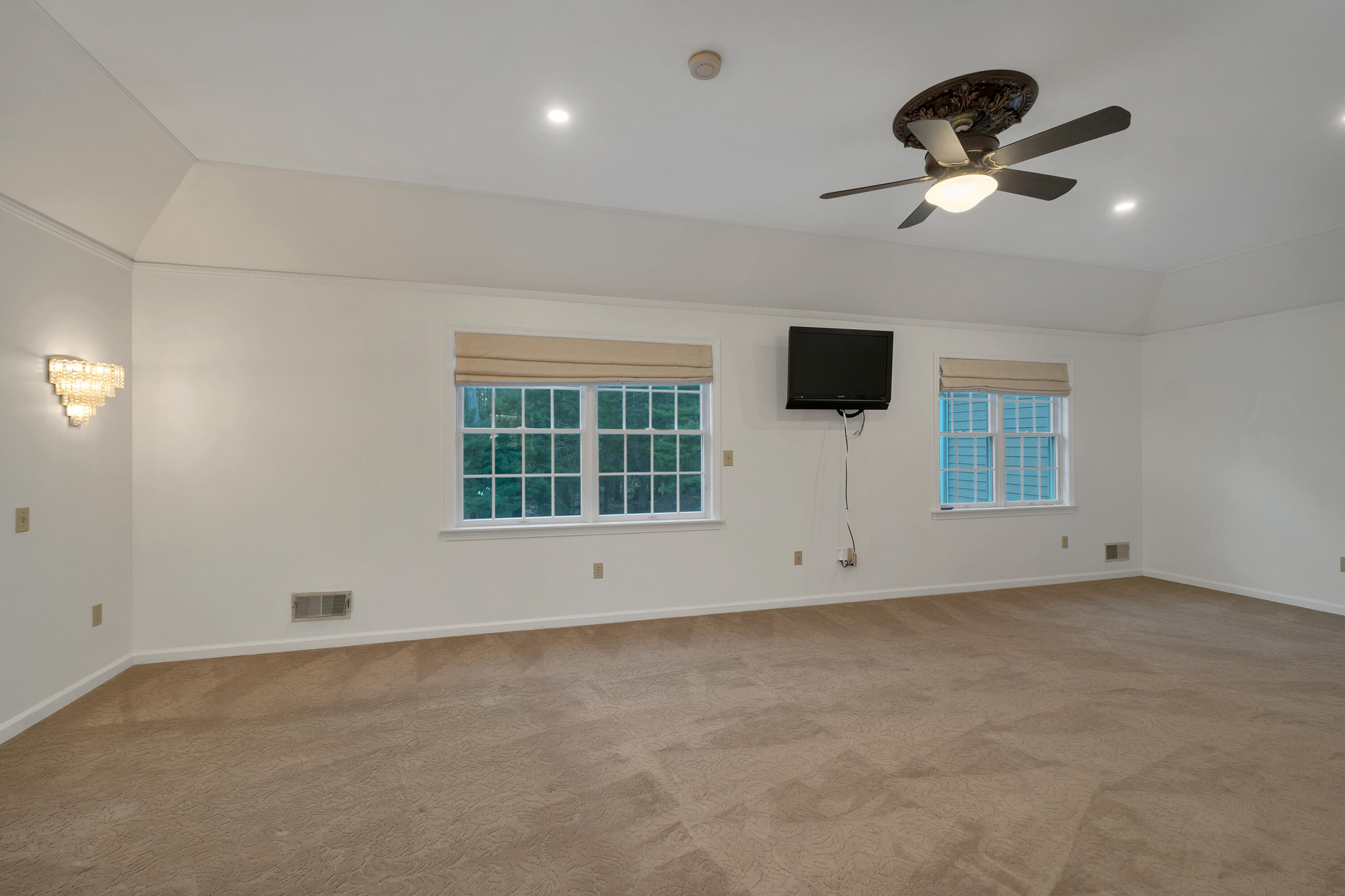 34 Stowecroft Drive Hampton NH 03842