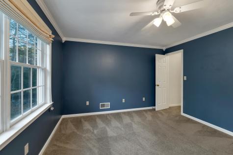 34 Stowecroft Drive Hampton NH 03842