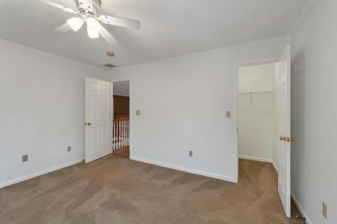 34 Stowecroft Drive Hampton NH 03842
