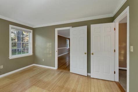 34 Stowecroft Drive Hampton NH 03842