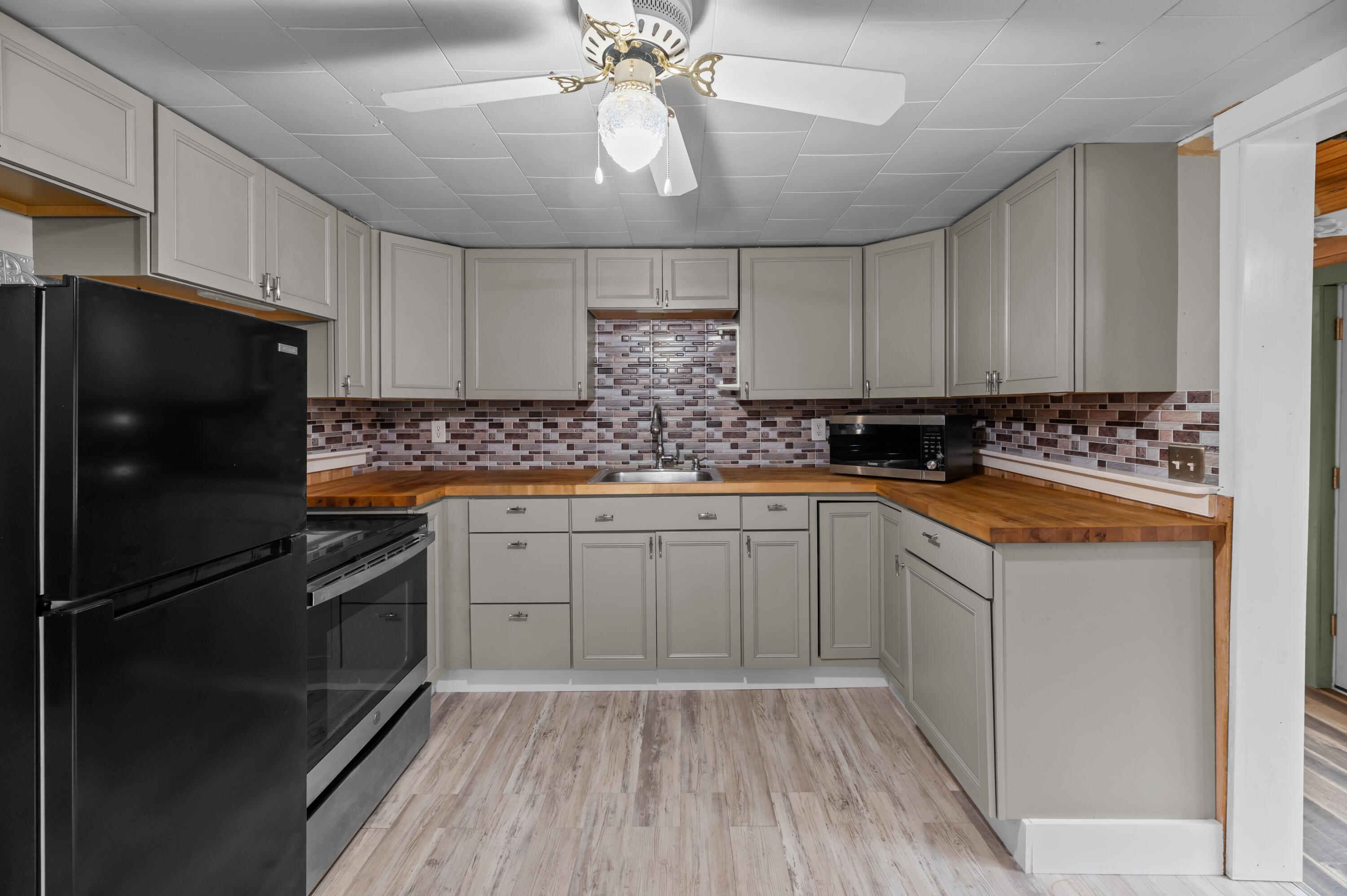 163 Silvers Mills Road Dexter ME 04930