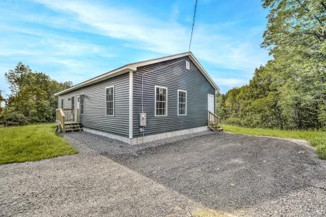 118 Bowman Street Farmingdale ME 04344
