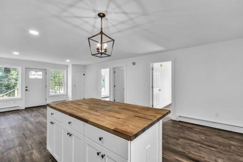 118 Bowman Street Farmingdale ME 04344