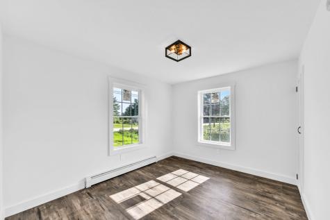118 Bowman Street Farmingdale ME 04344