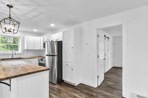 118 Bowman Street Farmingdale ME 04344
