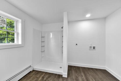 118 Bowman Street Farmingdale ME 04344