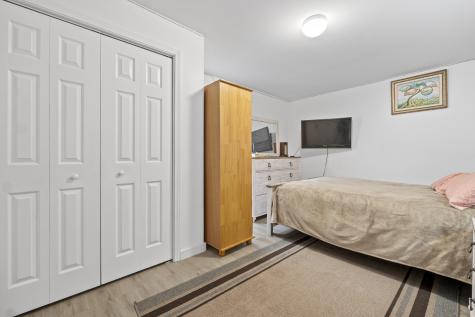 22 Avery Street Lisbon ME 04252