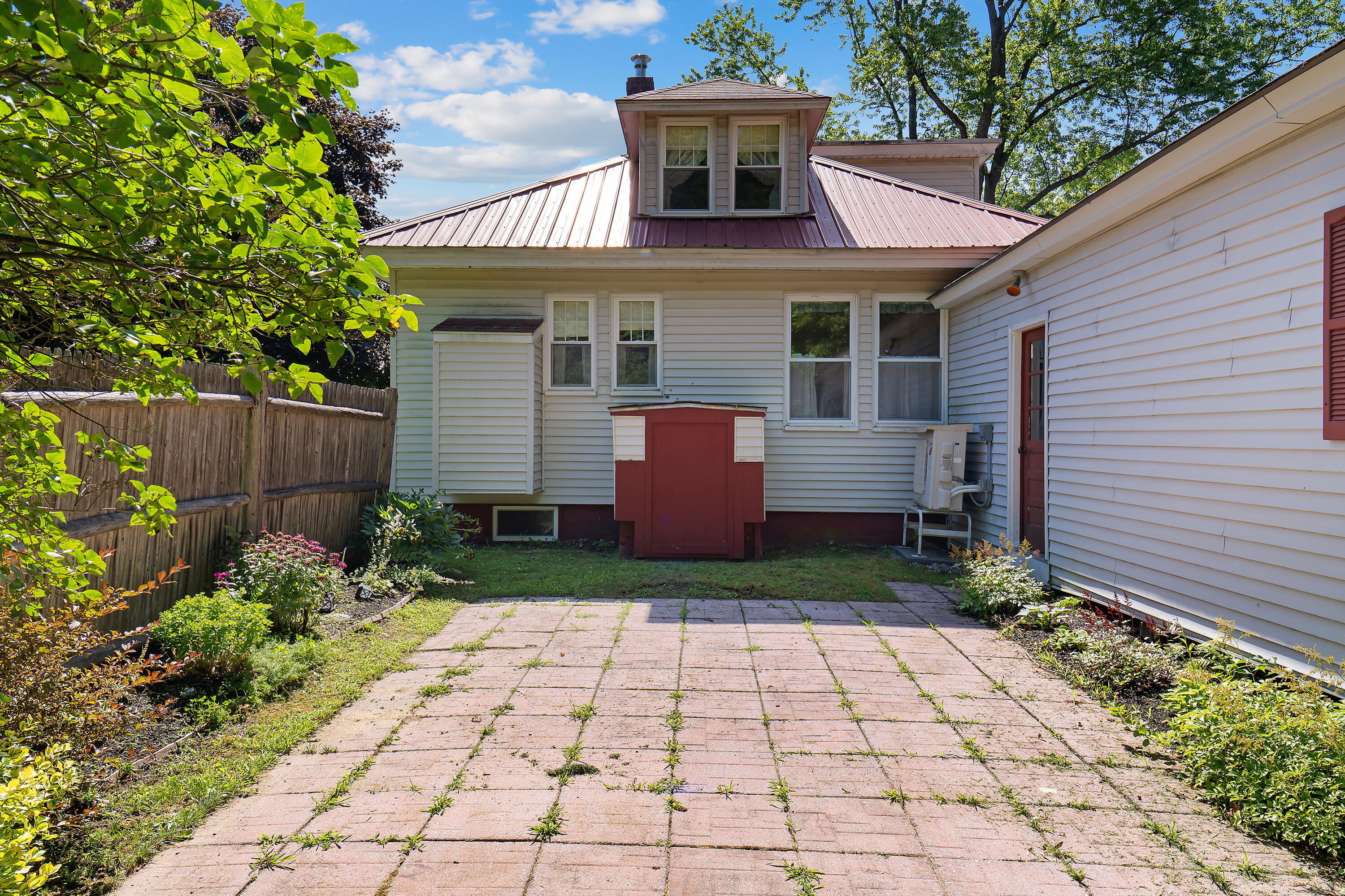 59 Marston Street Auburn ME 04210