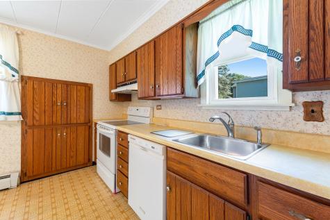 59 Marston Street Auburn ME 04210