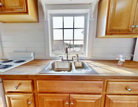 62 W Main Street Vinalhaven ME 04863