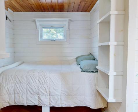 62 W Main Street Vinalhaven ME 04863