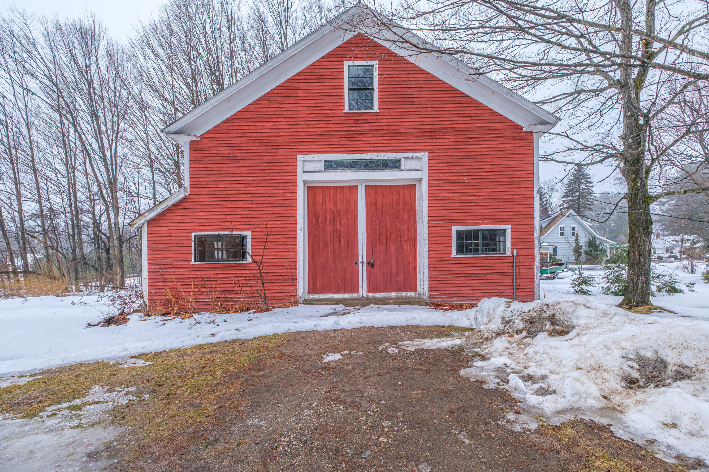 51 Oxford Street Paris ME 04281