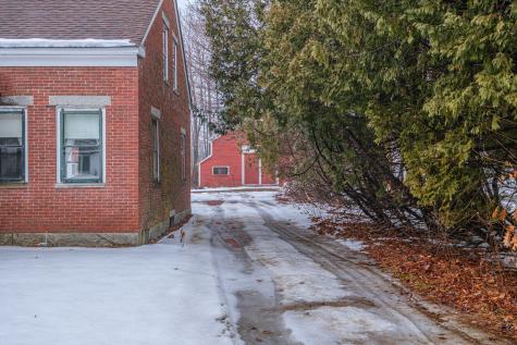 51 Oxford Street Paris ME 04281