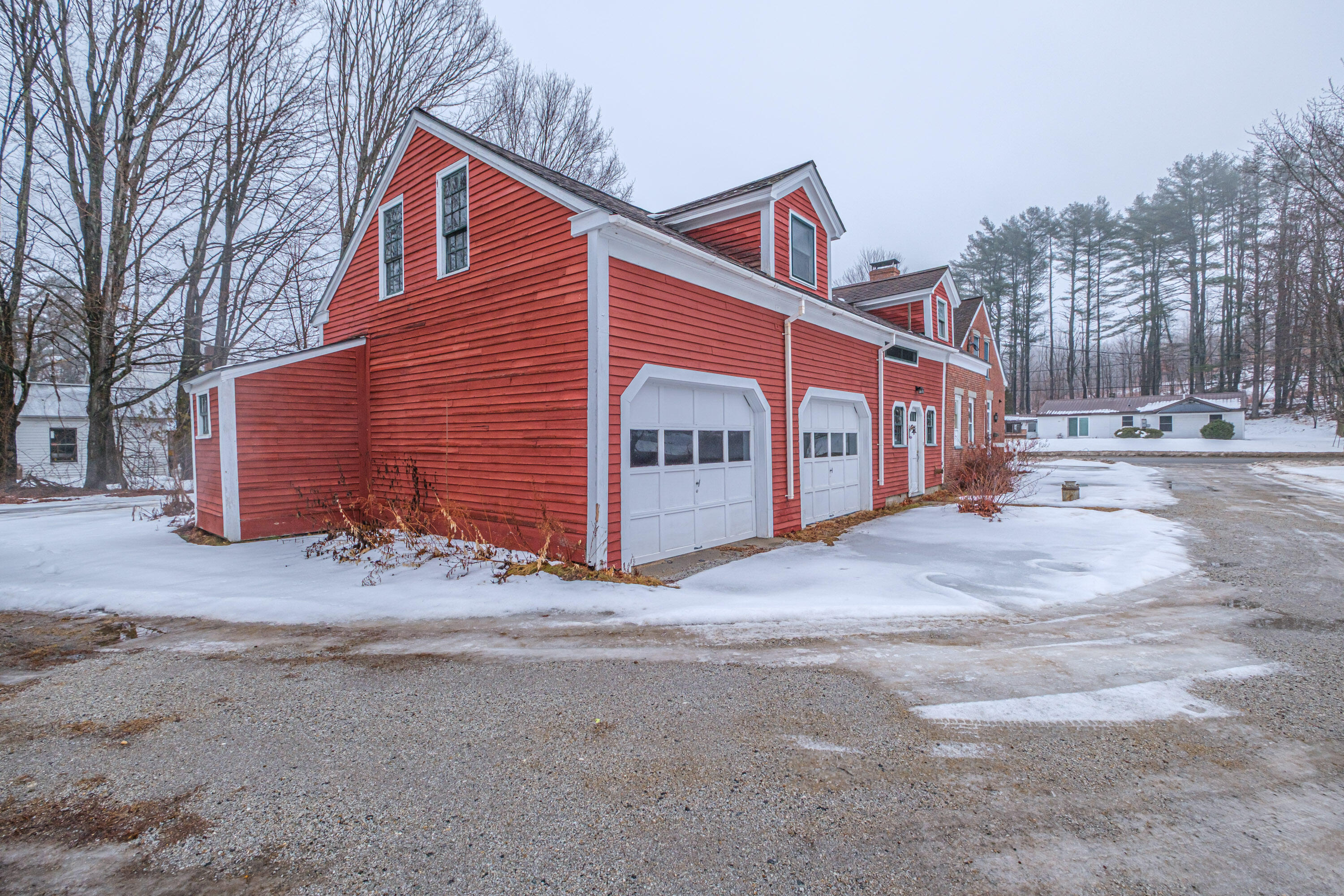 51 Oxford Street Paris ME 04281