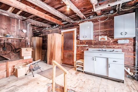 51 Oxford Street Paris ME 04281