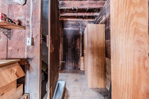 51 Oxford Street Paris ME 04281