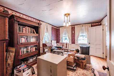 51 Oxford Street Paris ME 04281