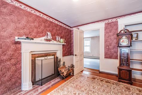 51 Oxford Street Paris ME 04281