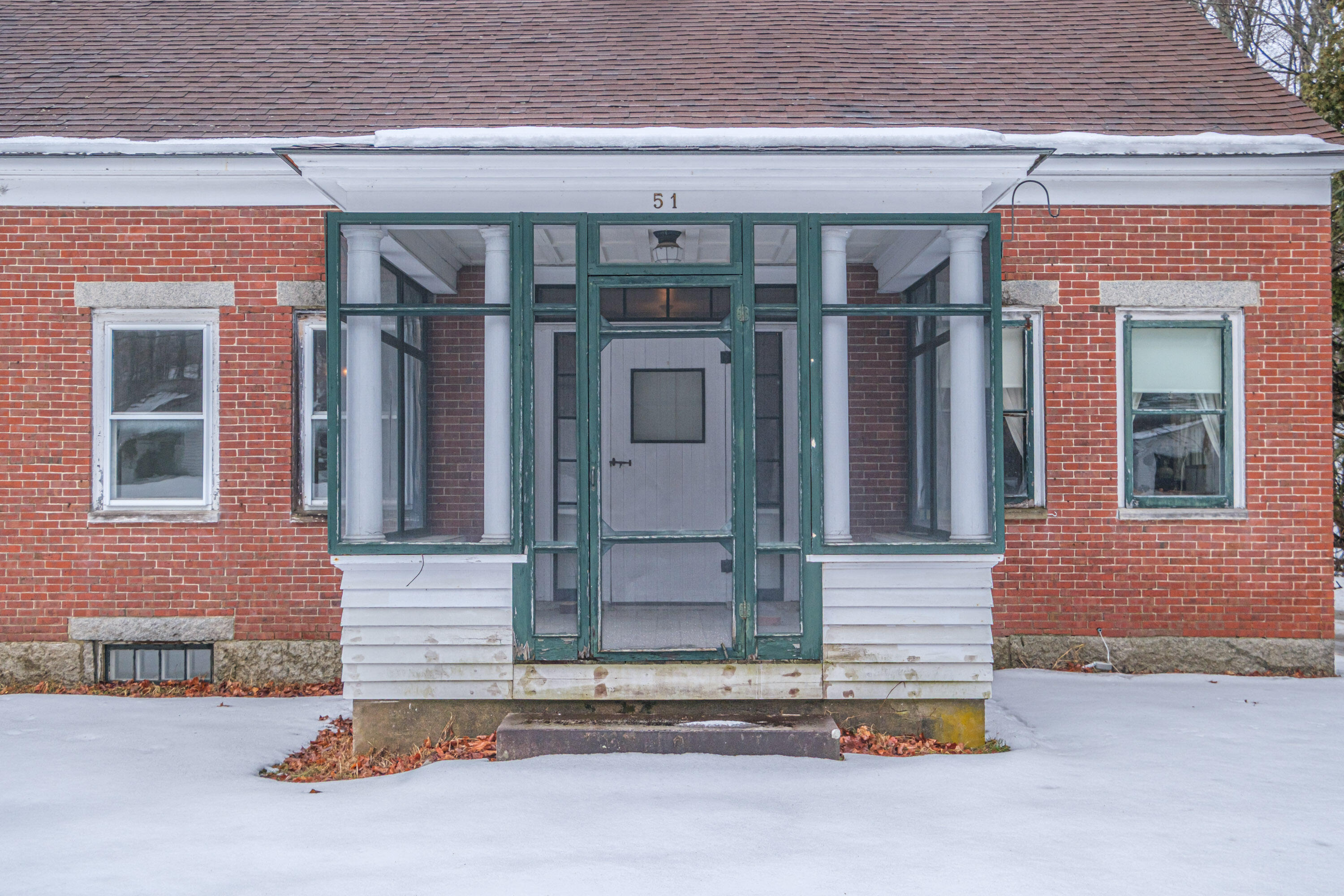 51 Oxford Street Paris ME 04281