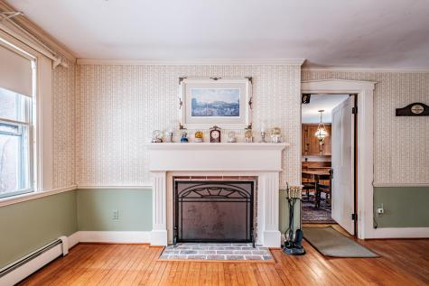 51 Oxford Street Paris ME 04281