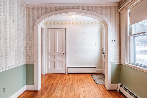 51 Oxford Street Paris ME 04281