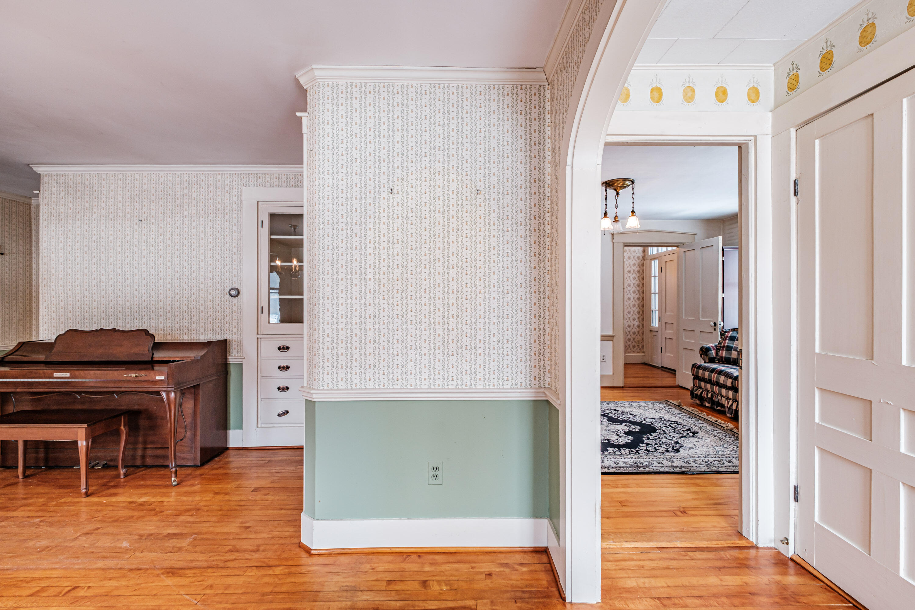 51 Oxford Street Paris ME 04281