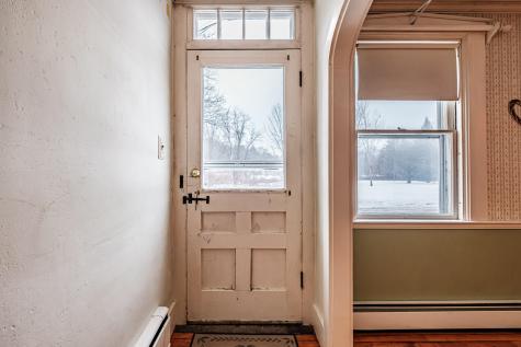 51 Oxford Street Paris ME 04281