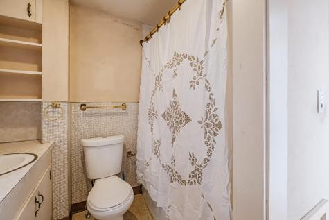 51 Oxford Street Paris ME 04281