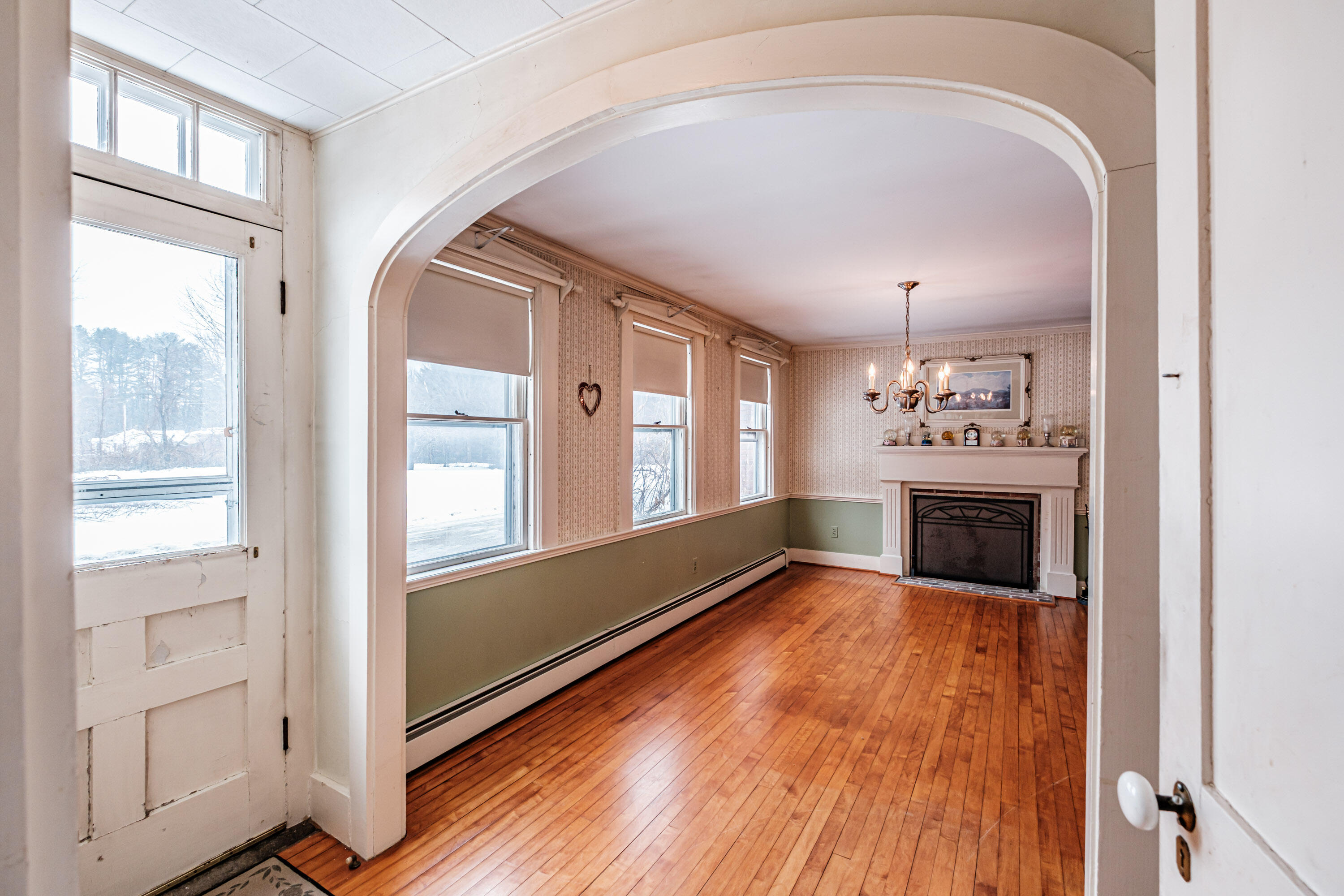 51 Oxford Street Paris ME 04281