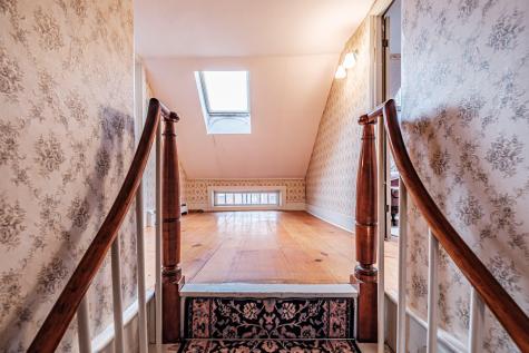 51 Oxford Street Paris ME 04281