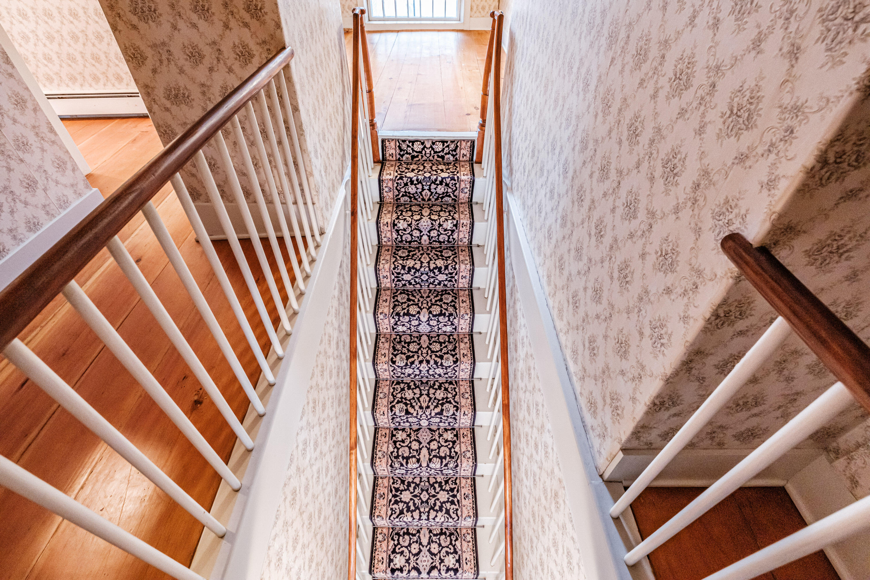 51 Oxford Street Paris ME 04281