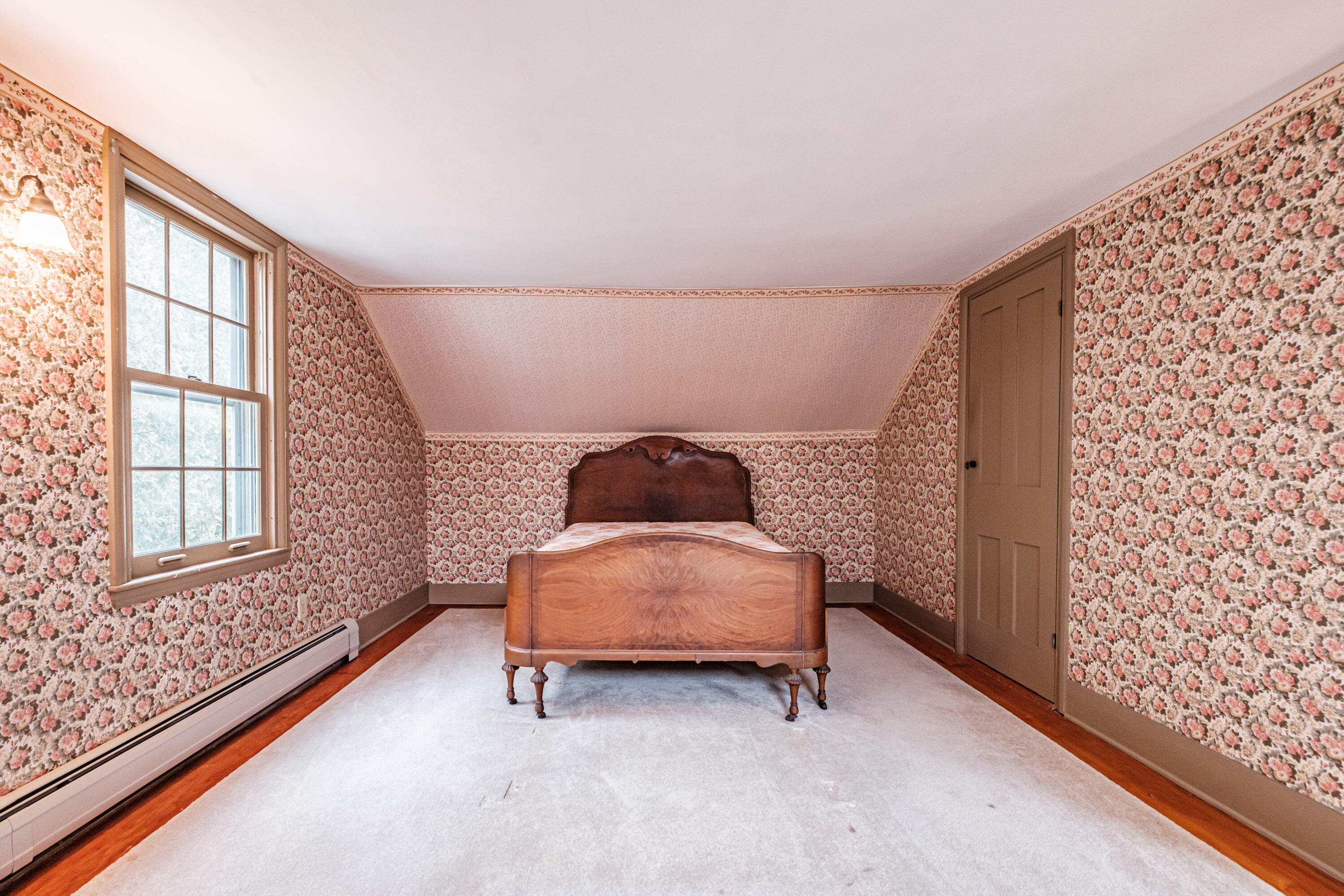 51 Oxford Street Paris ME 04281