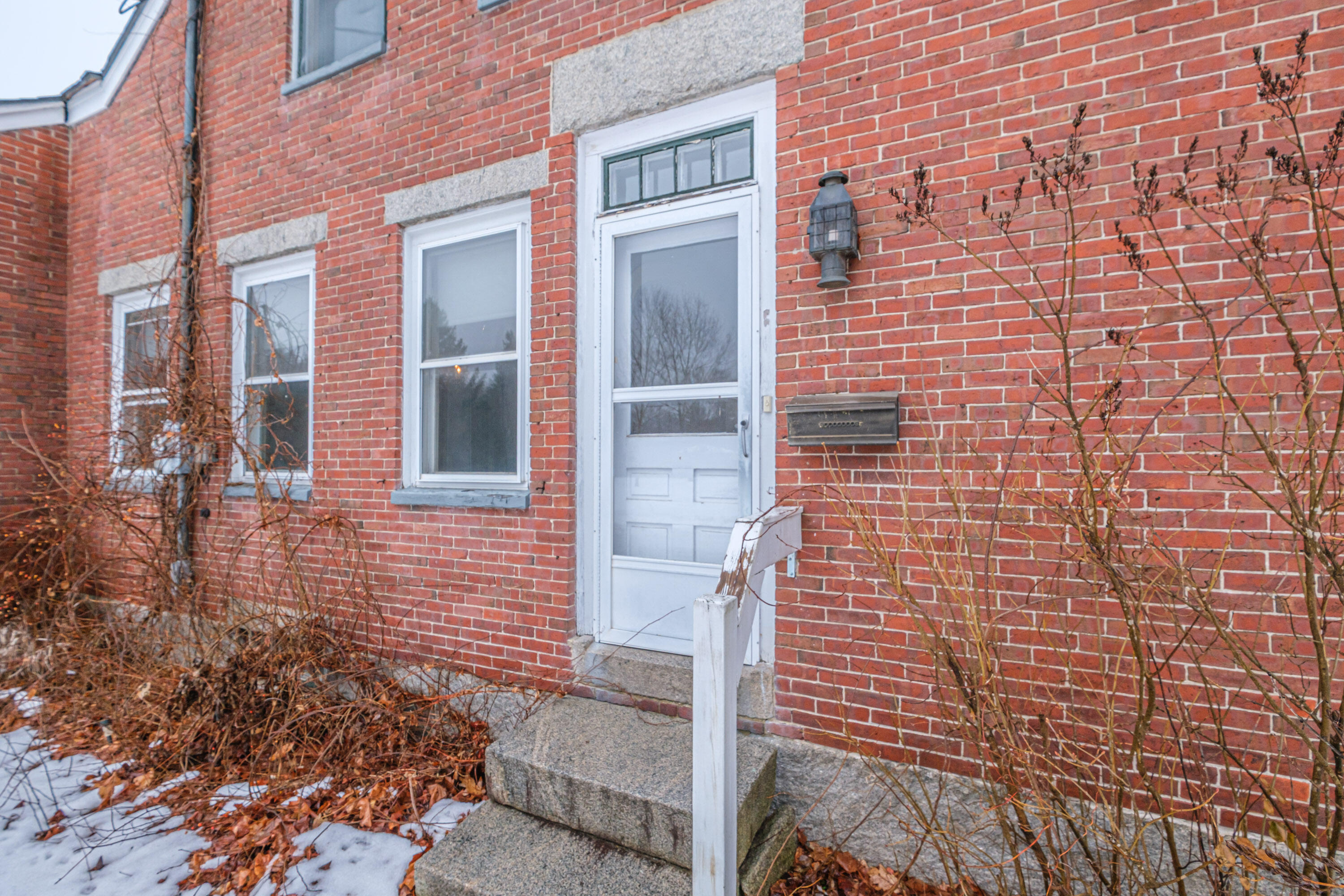 51 Oxford Street Paris ME 04281