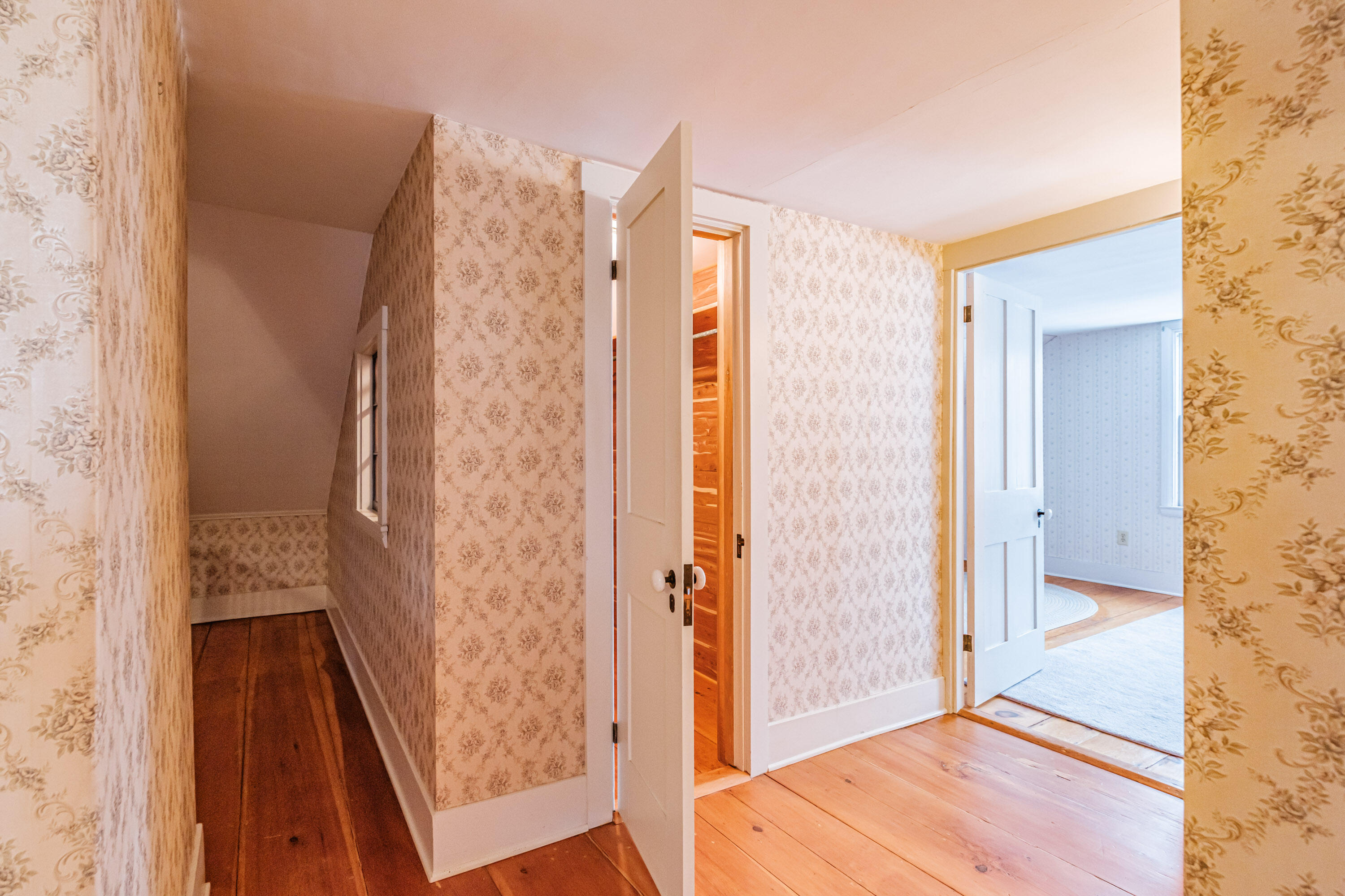 51 Oxford Street Paris ME 04281