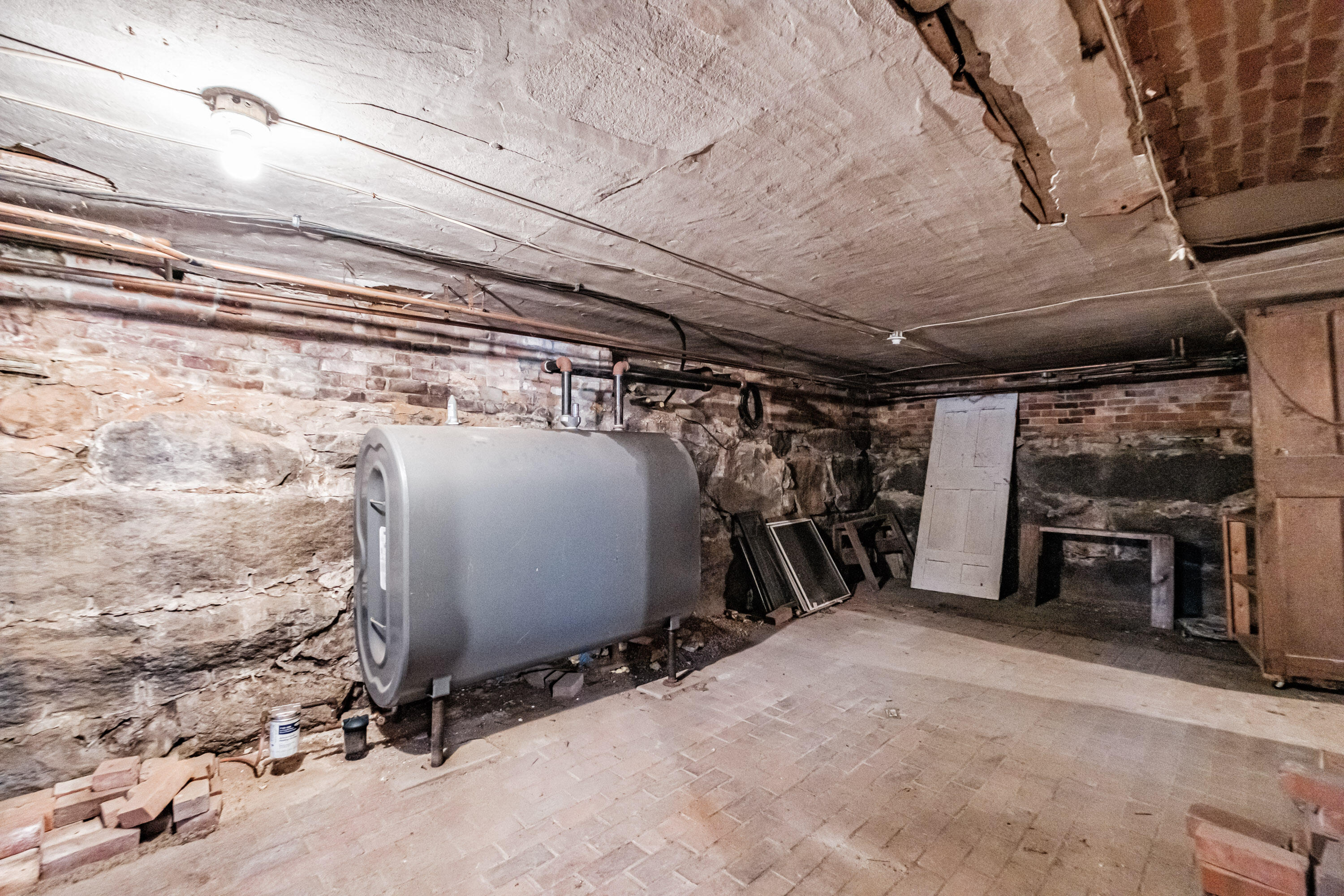 51 Oxford Street Paris ME 04281