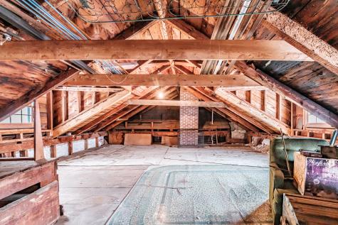 51 Oxford Street Paris ME 04281