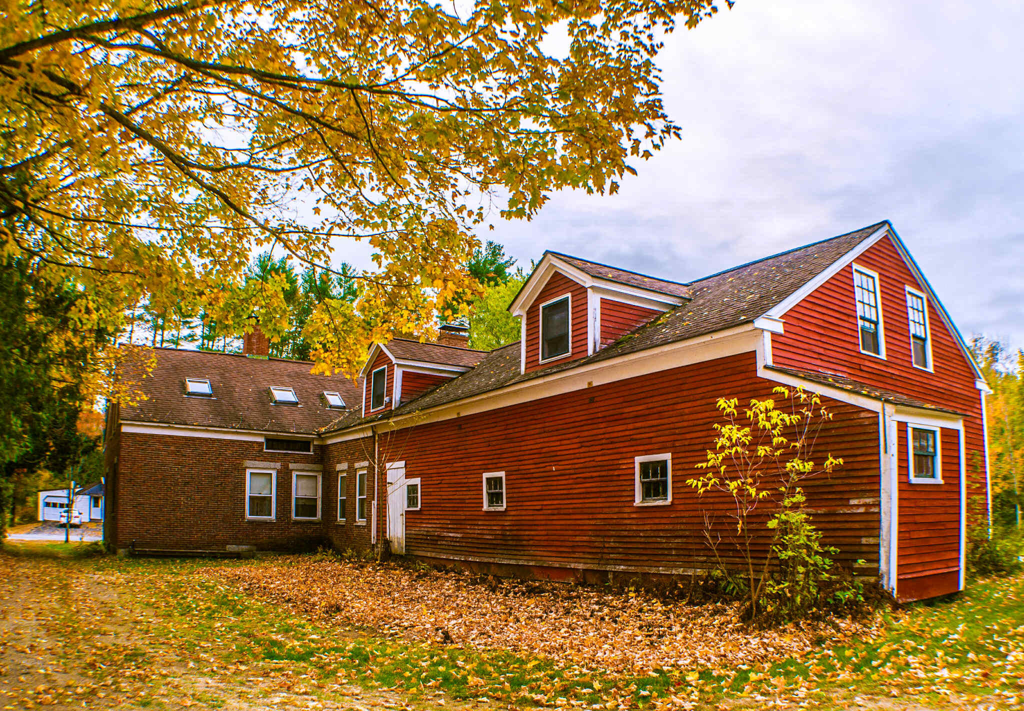 51 Oxford Street Paris ME 04281