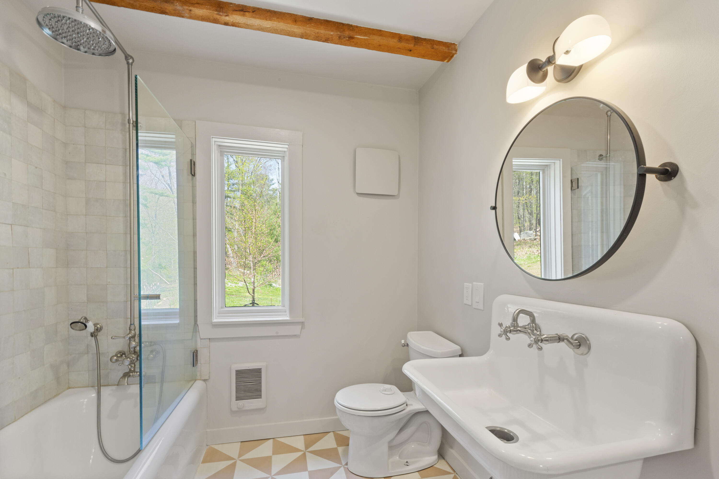 121 Heal Road Lincolnville ME 04849